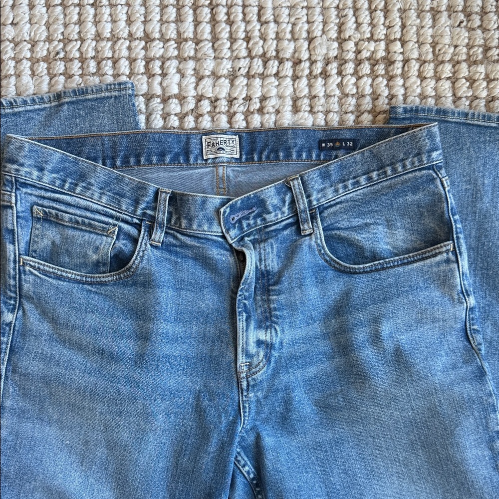 Faherty Men's Blue Jeans size W 35 L 32